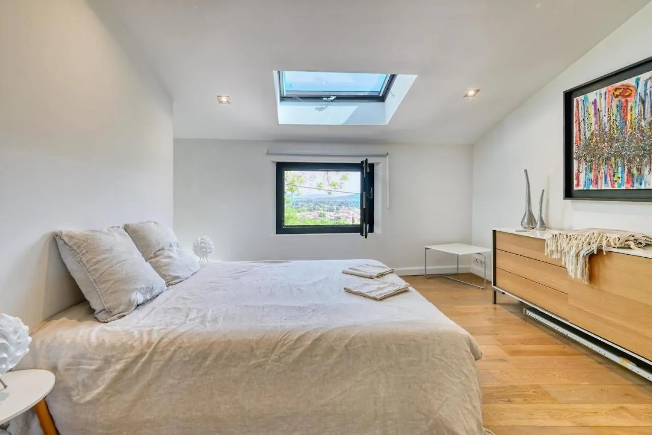 Guest house Villa Florence - Art De Vivre Sur Les Hauteurs Sollies-Ville