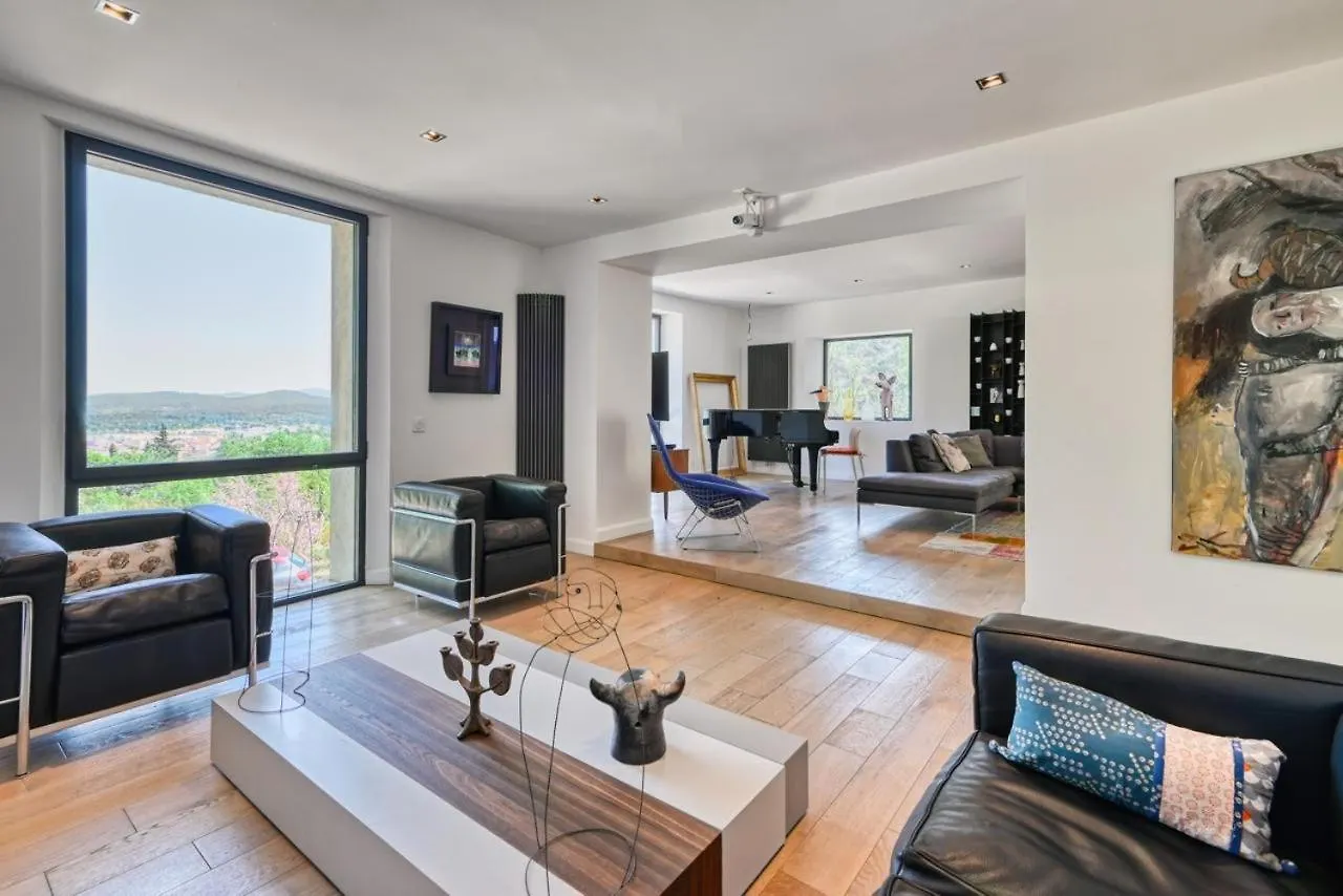 Villa Florence - Art De Vivre Sur Les Hauteurs Sollies-Ville Guest house