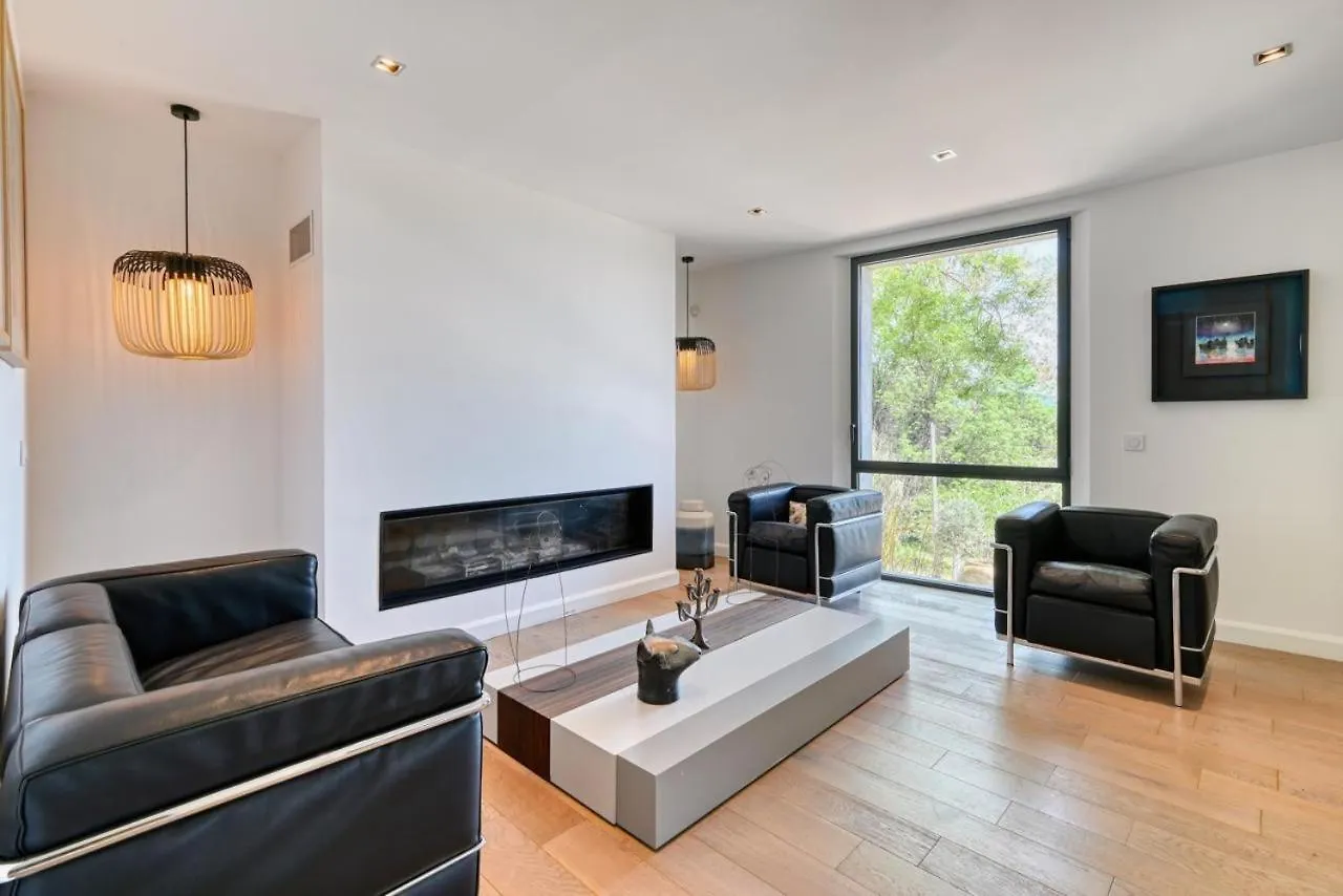 Guest house Villa Florence - Art De Vivre Sur Les Hauteurs Sollies-Ville France
